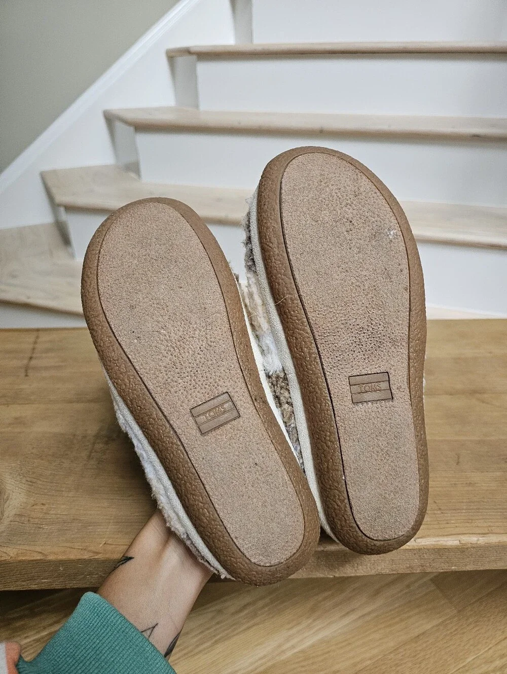 Toms India Brown Tan Cream Shearling Cozy Plaid Espadrille Slip Ons
